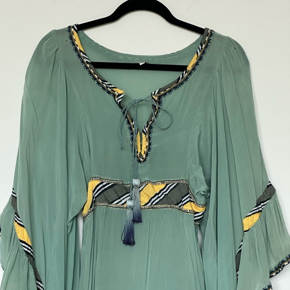 Talitha‎ Sage Green With Tassels 100% Silk Made In India Size M - Picture 2 of 12